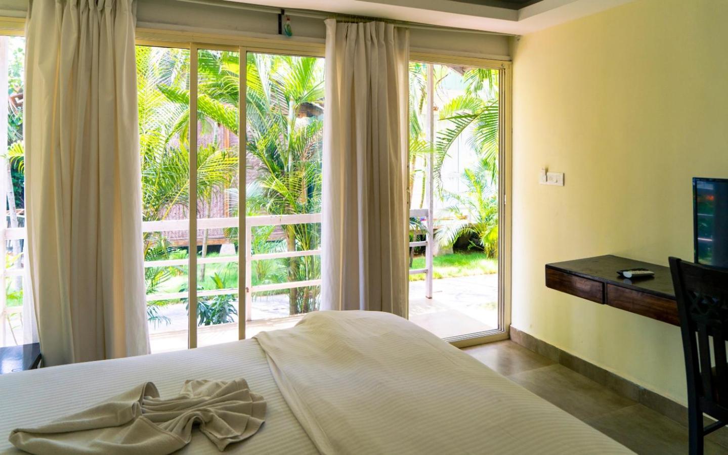 Village Susegat Beach Resort Morjim Εξωτερικό φωτογραφία